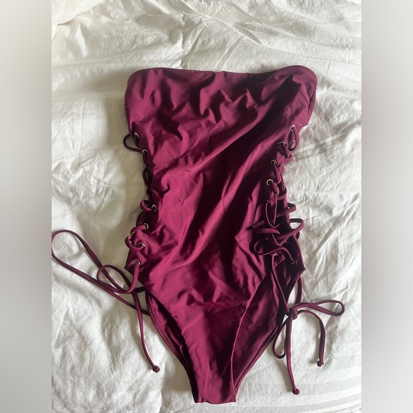 Burgundy tie up one piece - Picture 1 of 1